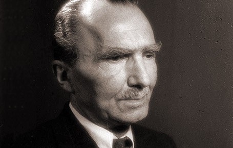 نیکوس کازانتزاکیس